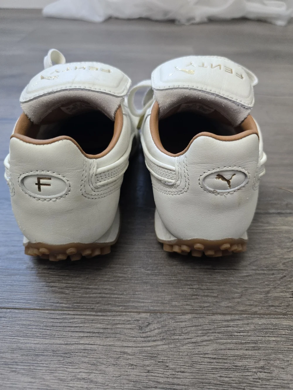 PUMA x Fenty Avanti VL Sneakers Warm White Colorway Little Girl Size 2.5